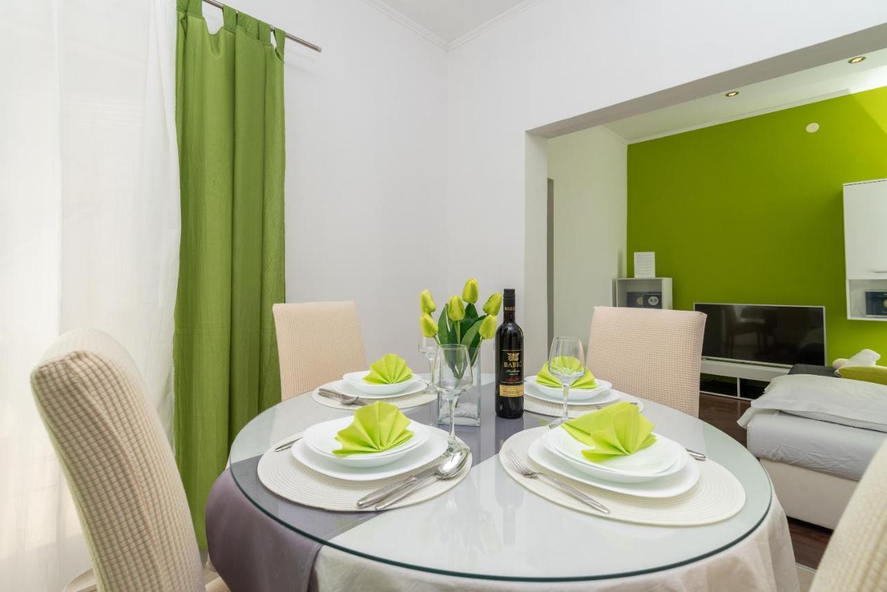 Apartment Roko *