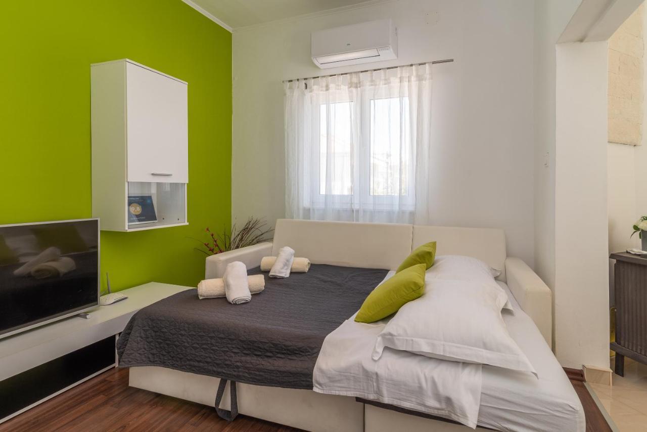 Apartment Roko *