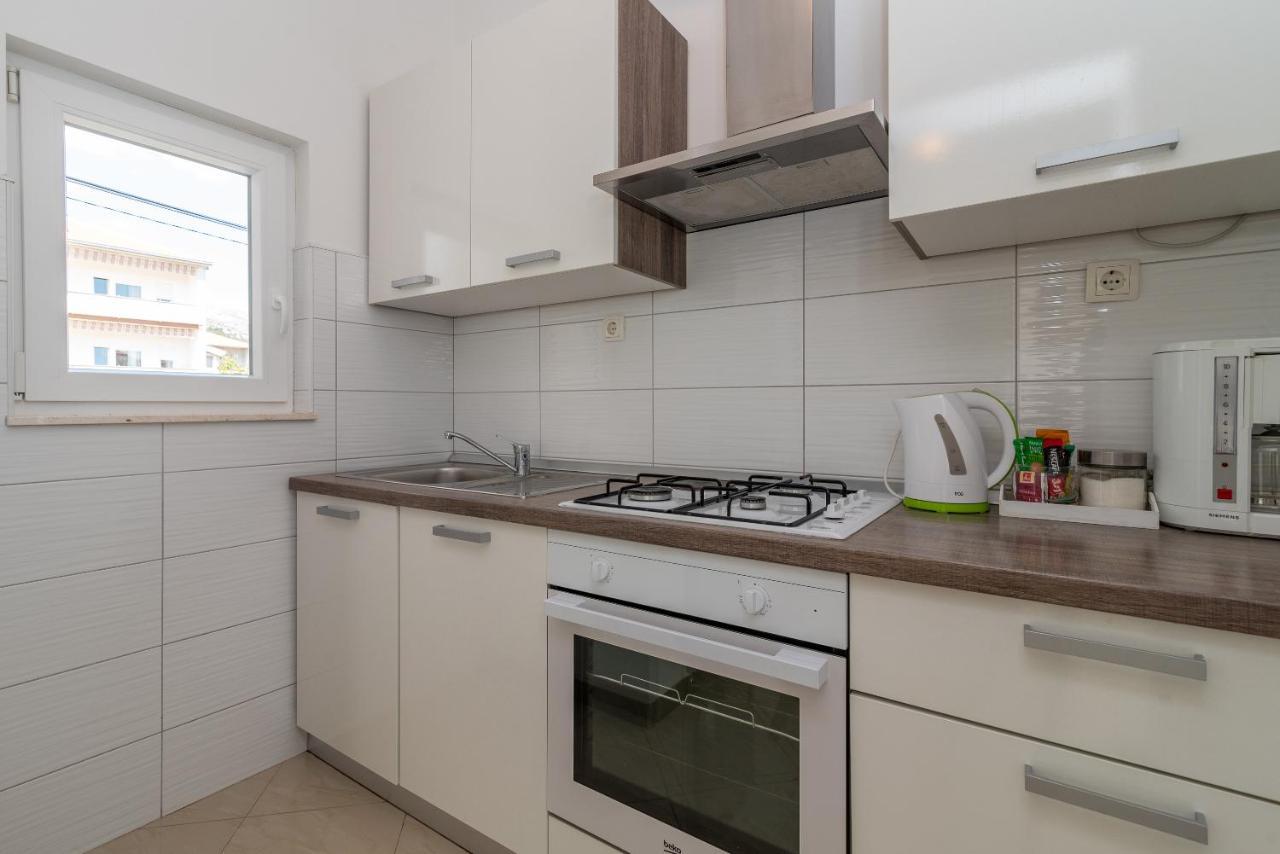 Apartment Roko *